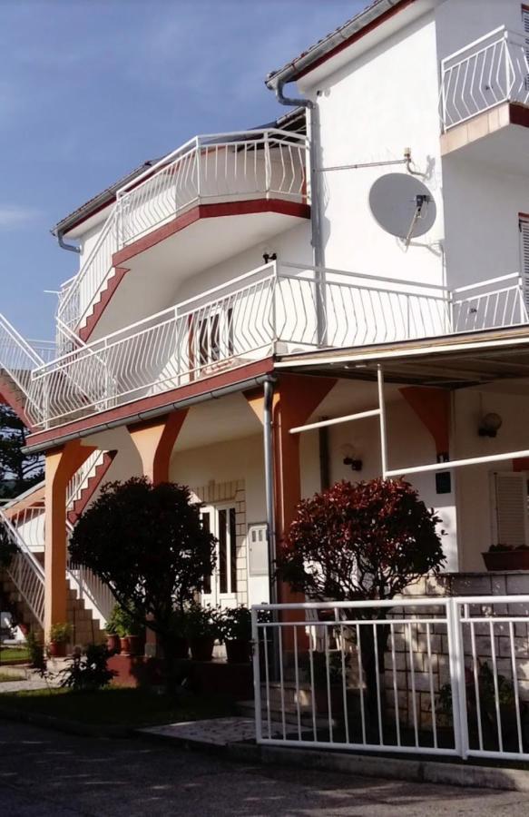 Haus Silvia Hotel Jadranovo Exterior foto